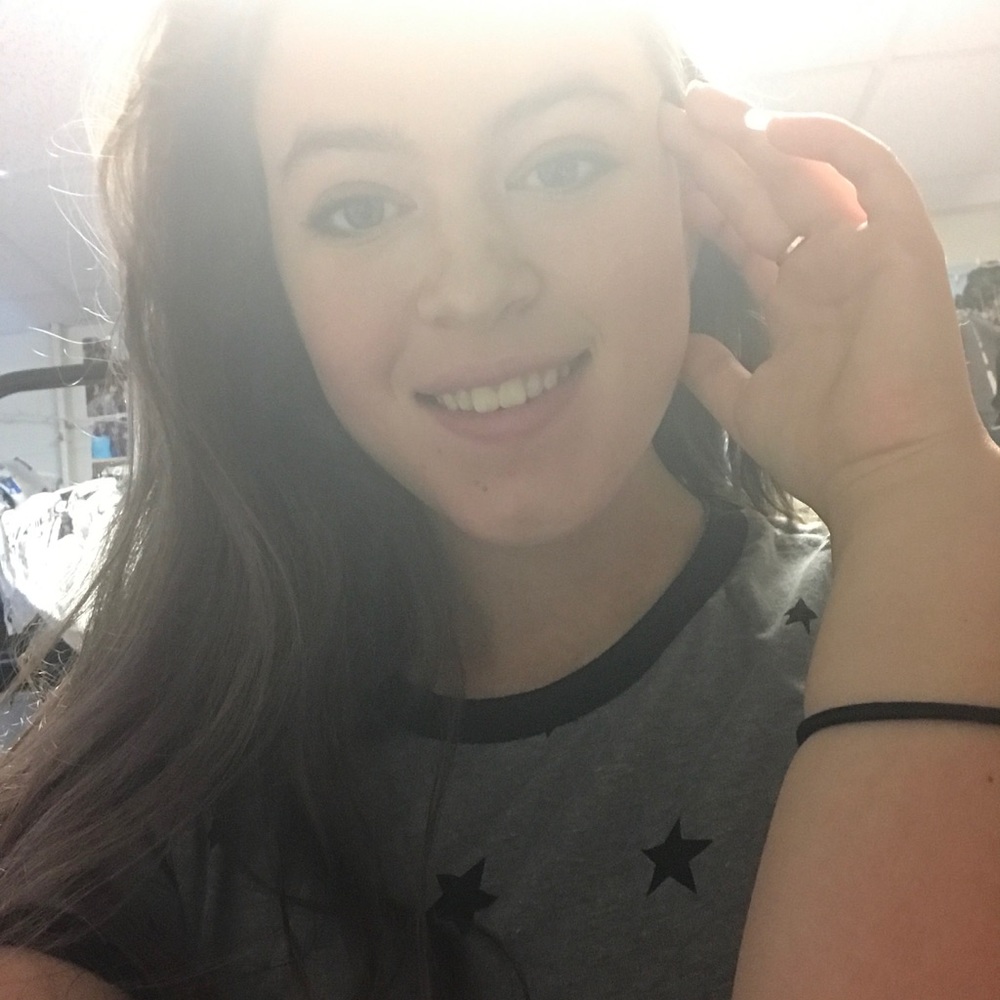 Meet your Posher, Alyssa